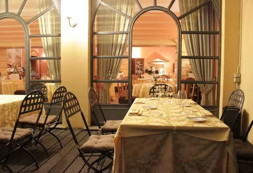 Hotelli Colonne