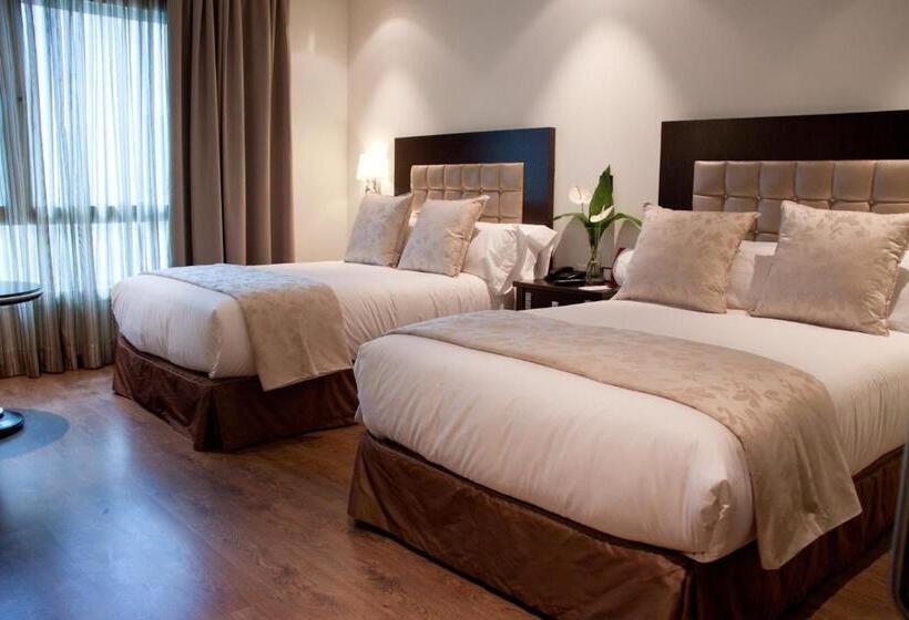 هتل Crowne Plaza Madrid Airport