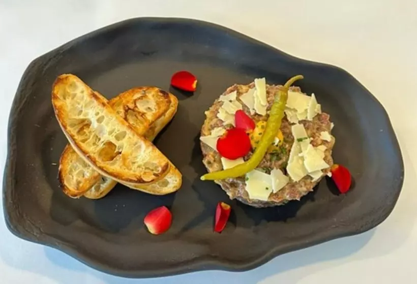 هتل Crowne Plaza Madrid Airport