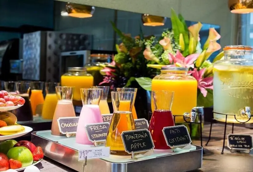 هتل Crowne Plaza Madrid Airport