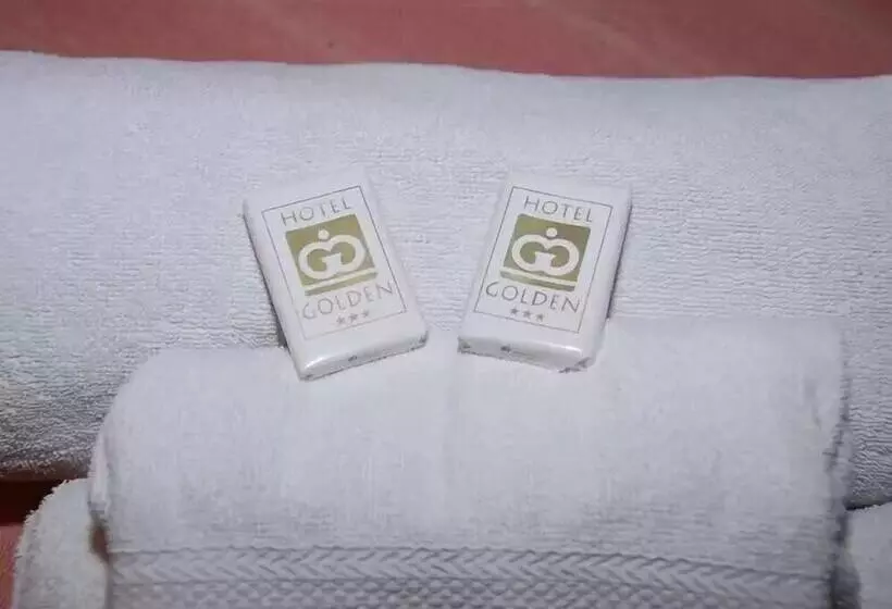 ホテル Golden