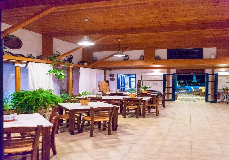 בית מלון כפרי Kalimera