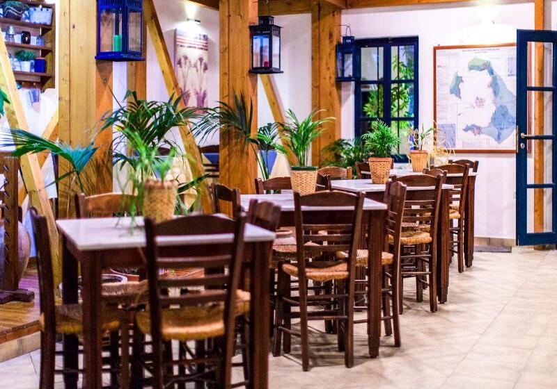 בית מלון כפרי Kalimera