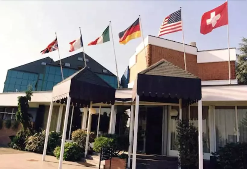 Отель & Loisir Le Ruote