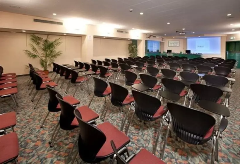 Отель & Loisir Le Ruote