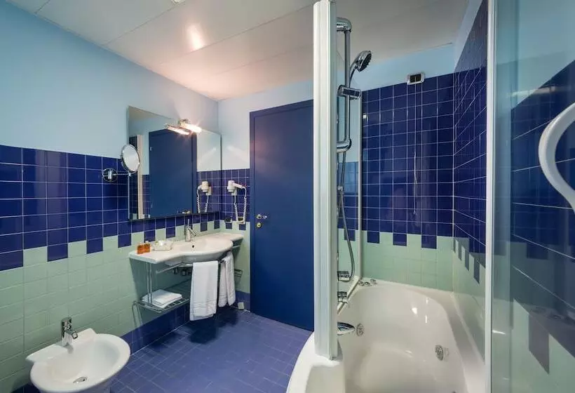 Отель & Loisir Le Ruote