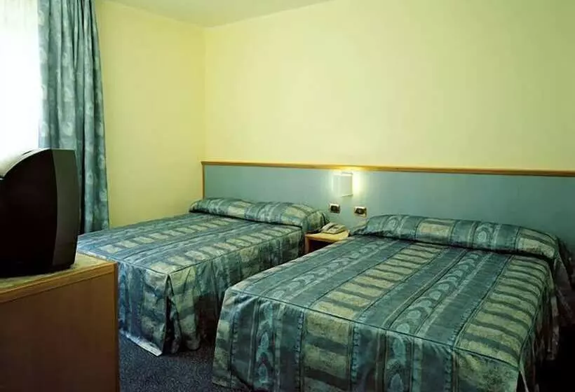 Отель & Loisir Le Ruote