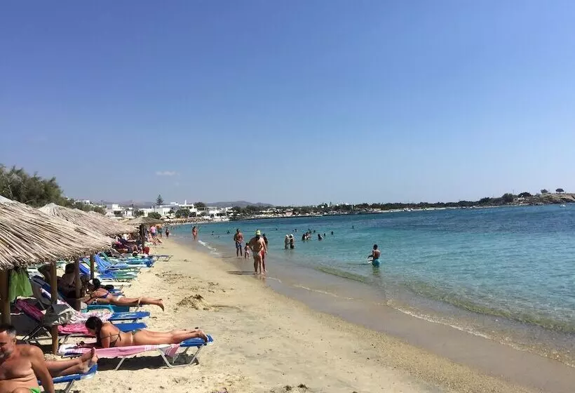 בית מלון כפרי Manios Suites