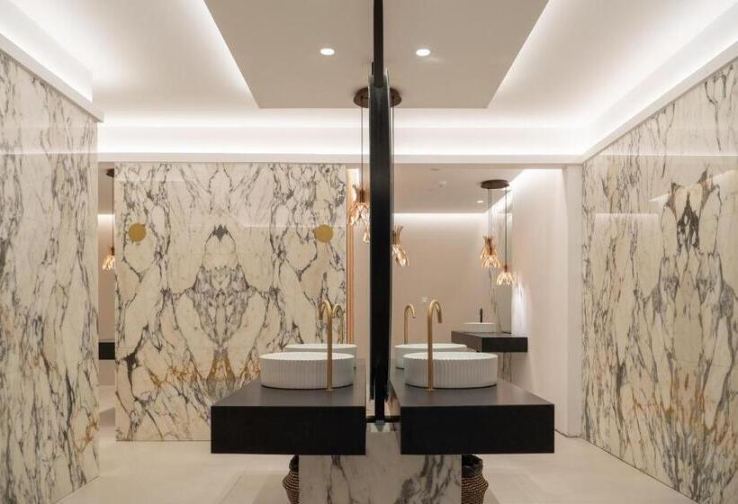 فندق Plus Fariones Suite