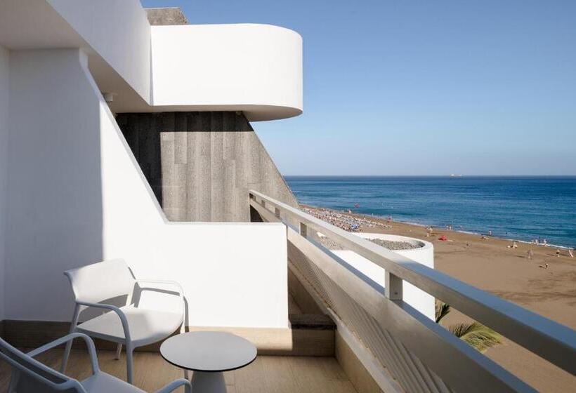 فندق Plus Fariones Suite