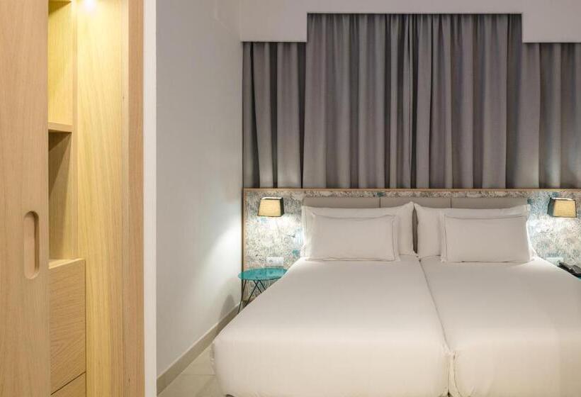 فندق Plus Fariones Suite