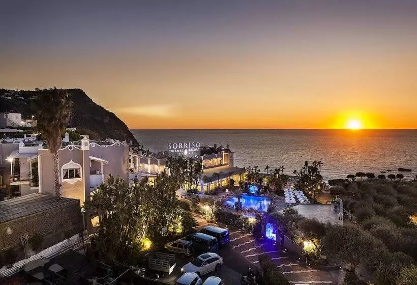 هتل Sorriso Thermae Resort & Spa