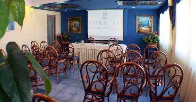 هتل Sorriso Thermae Resort & Spa