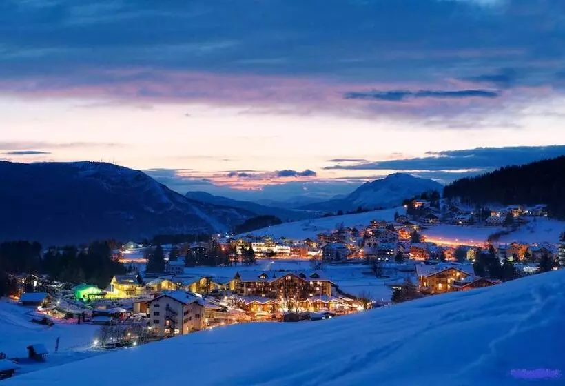 ホテル Alpine Smart Residence