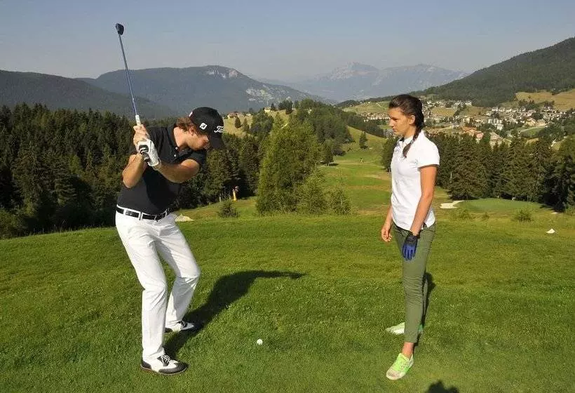 ホテル Alpine Smart Residence