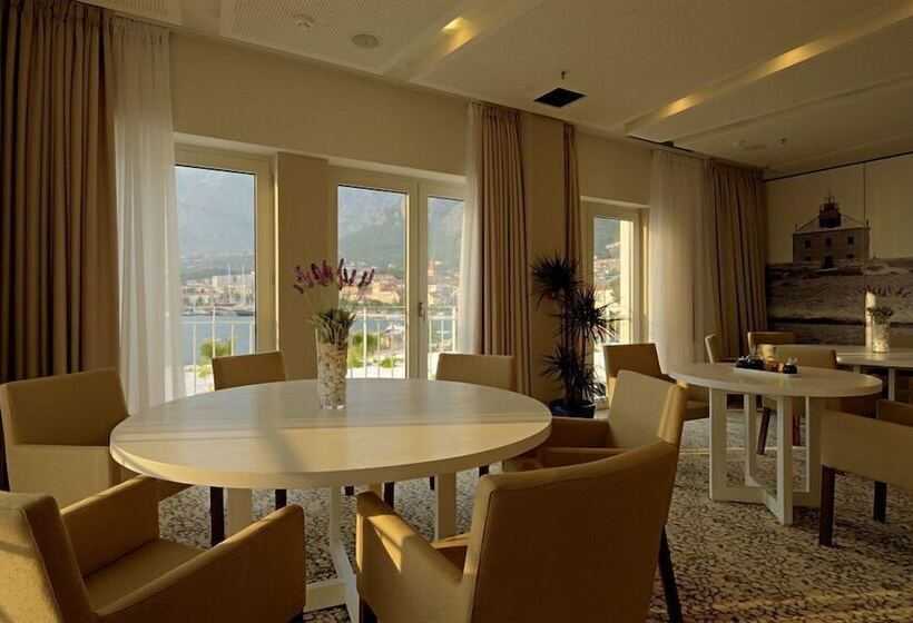 فندق Apartel Park Osejava