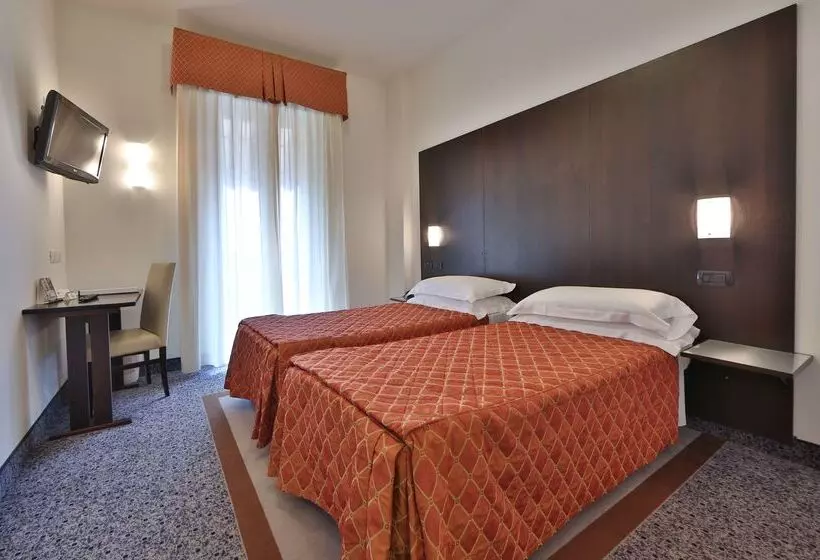 בית מלון כפרי Best Western Cesena