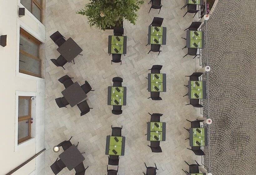 فندق Brancamaria