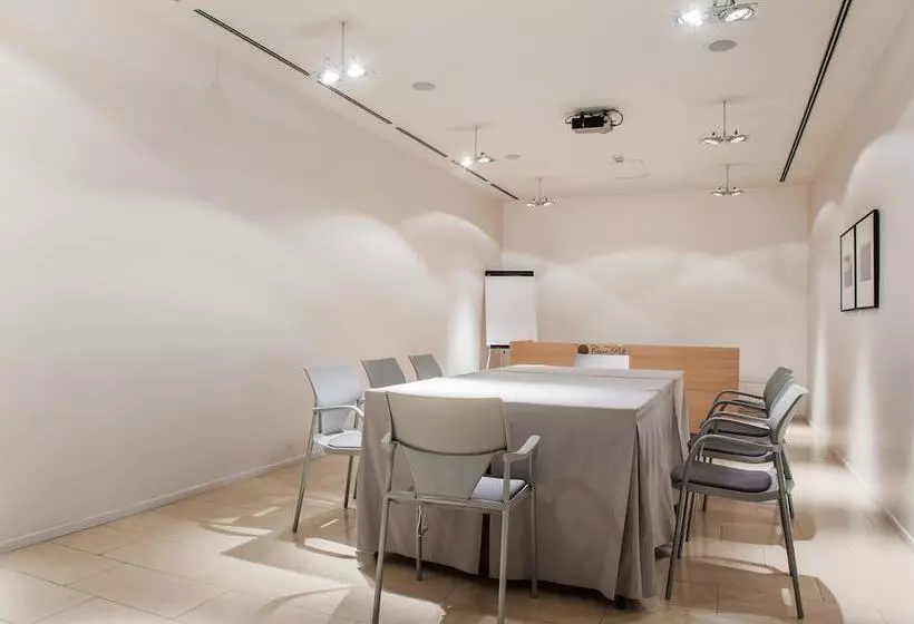 Отель Casa Poli