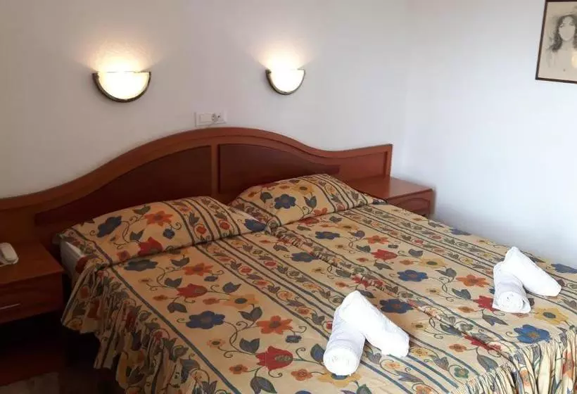 ホテル Golden Beach