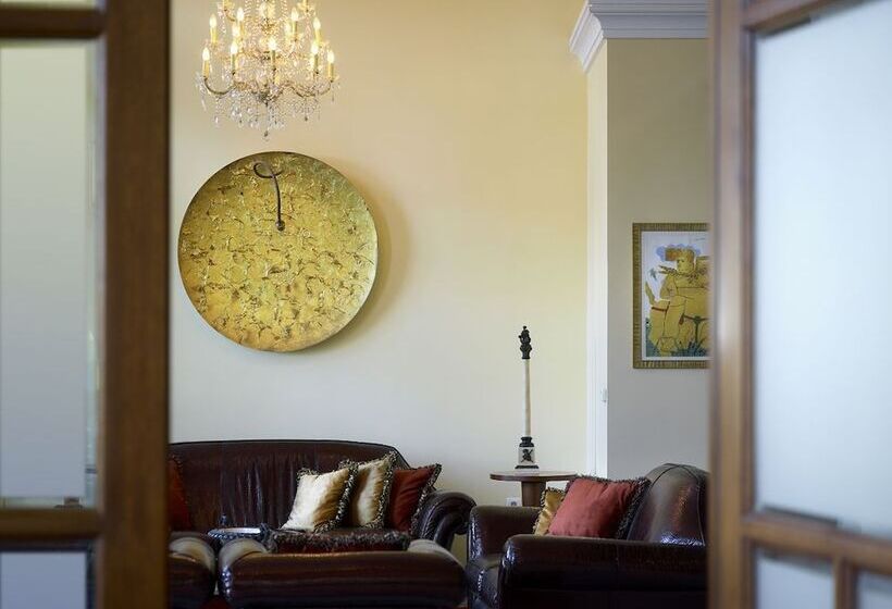 هتل Grande Bretagne  Nafplio