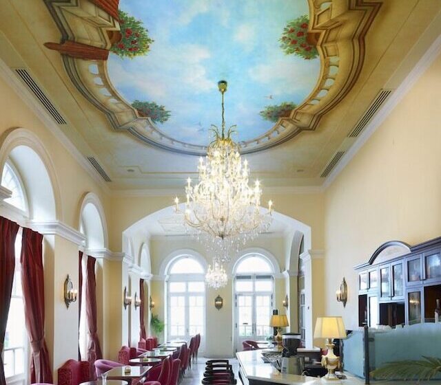 هتل Grande Bretagne  Nafplio