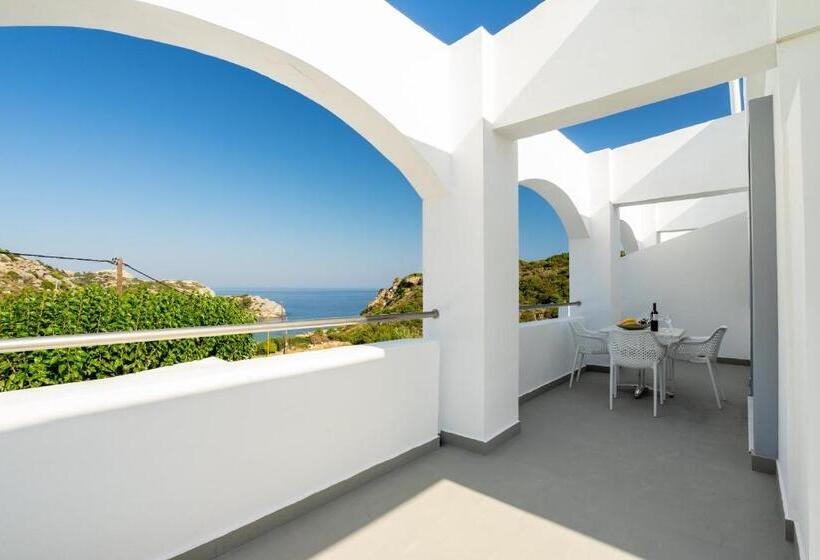 בית מלון כפרי Ladiko Suites   Faliraki