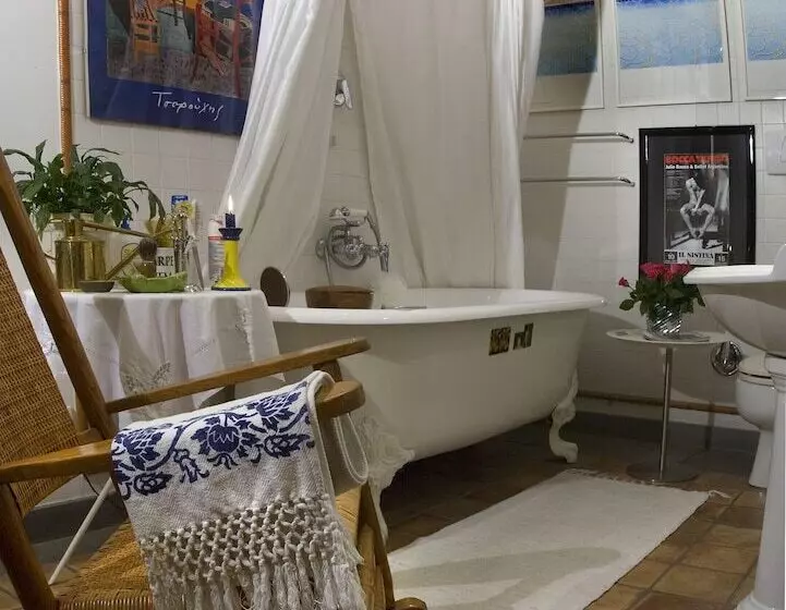 هتل Locanda Cairoli