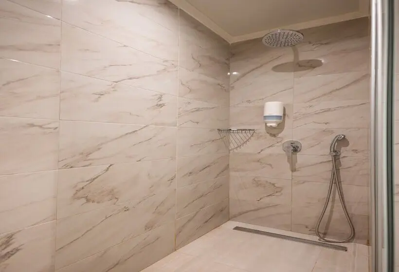 Hotelli Marianna Palace