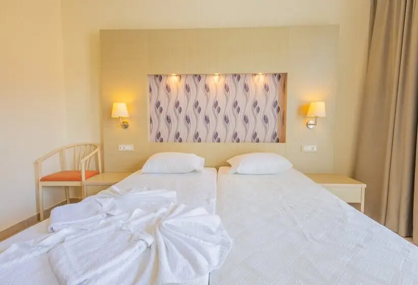 Hotelli Marianna Palace