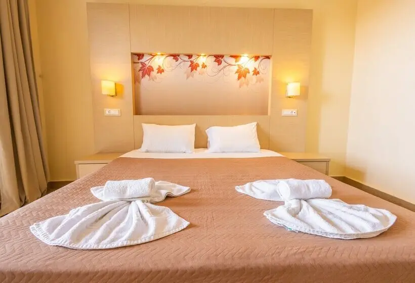 Hotelli Marianna Palace