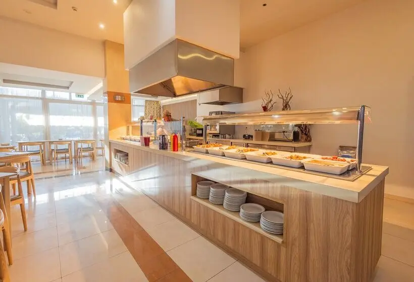 Hotelli Marianna Palace