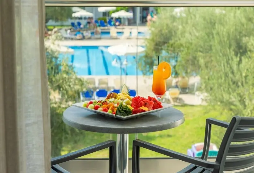 Hotelli Marianna Palace