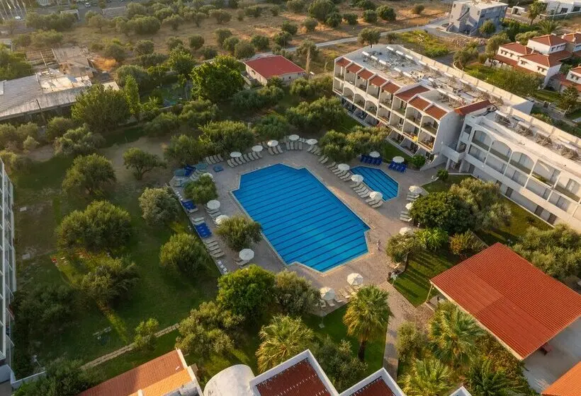 Hotelli Marianna Palace