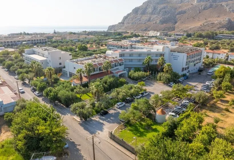 Hotelli Marianna Palace