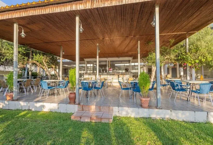 Hotelli Marianna Palace