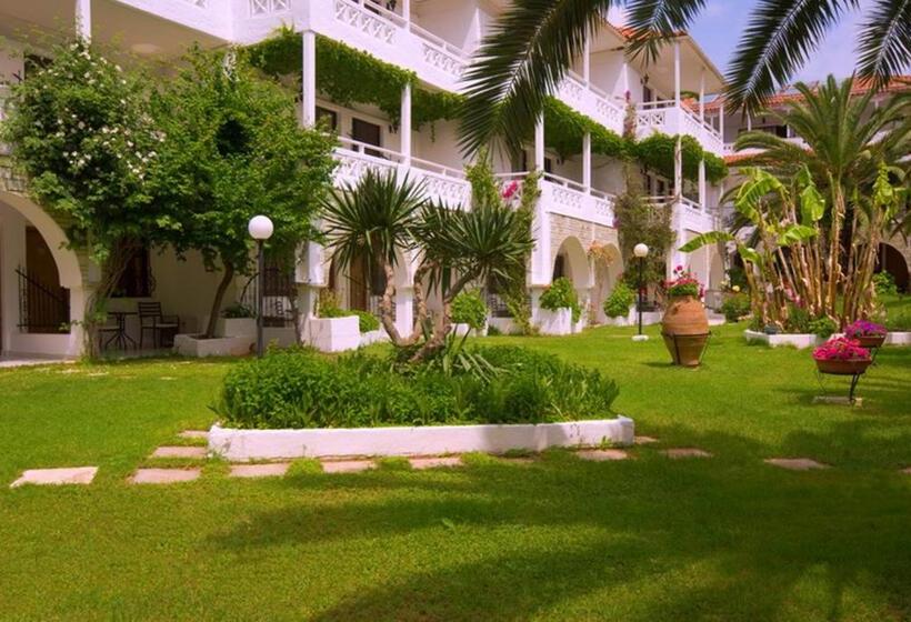 בית מלון כפרי Porfi Beach