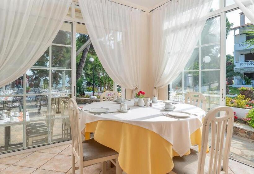 בית מלון כפרי Porfi Beach