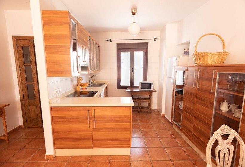 Casa Con Patio Andaluz En Ronda  Centro