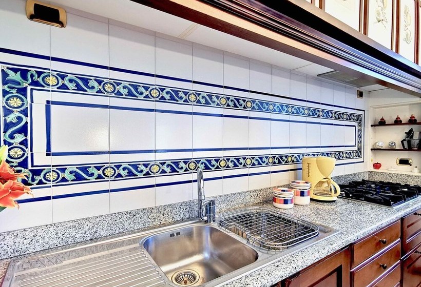 Gardenview 2 Swimming Pools Tennis Court Italian Lakes