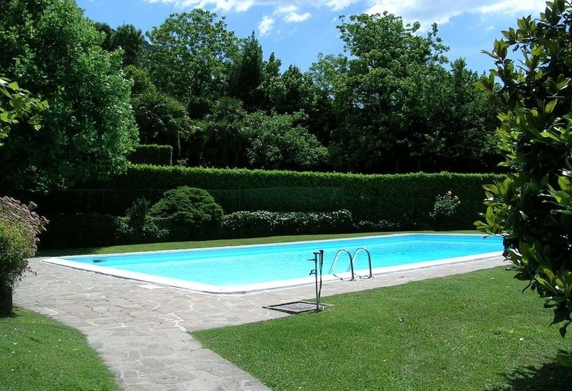 Gardenview 2 Swimming Pools Tennis Court Italian Lakes