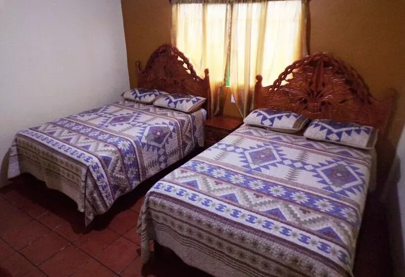 簡易ホテル Posada Inkali Xilitla