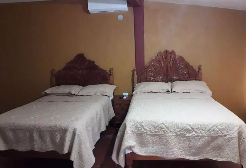 簡易ホテル Posada Inkali Xilitla