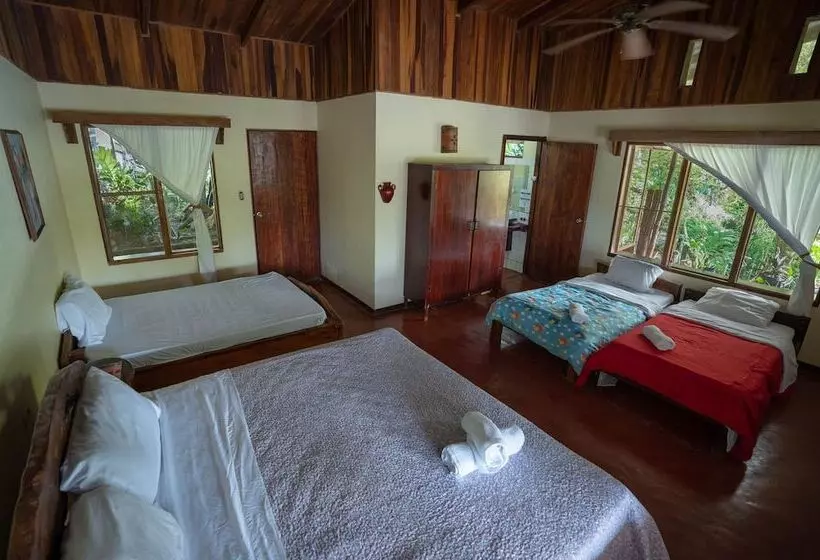 هتل Princesa De La Luna Ecolodge