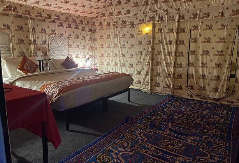 Hotel Seven Palms Luxury Camp