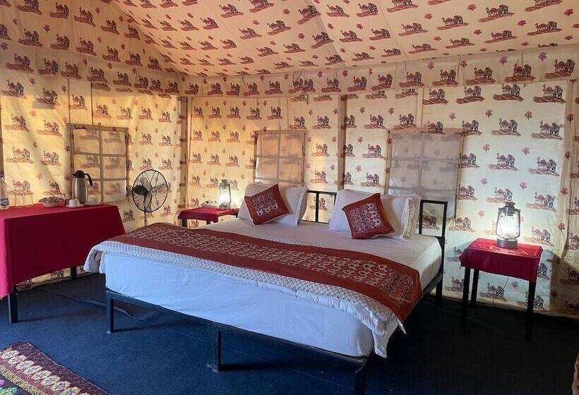 Hotel Seven Palms Luxury Camp