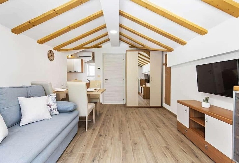 پانسیون Pansion Villa Betina