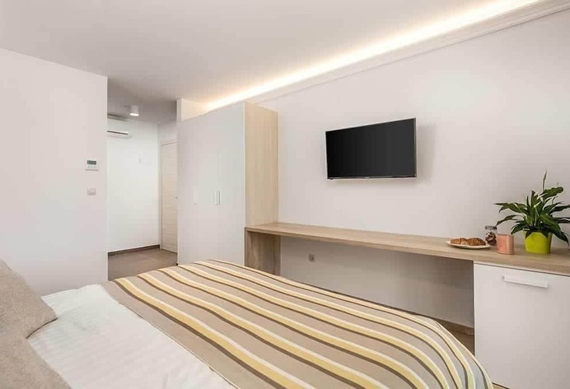 پانسیون Pansion Villa Betina