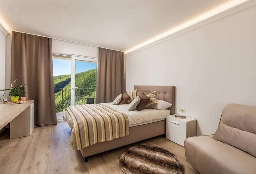 پانسیون Pansion Villa Betina