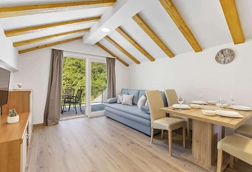 پانسیون Pansion Villa Betina